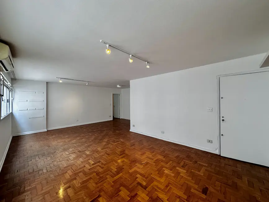 Foto 8 de Apartamento com 3 quartos para alugar, 155m2 em Itaim Bibi, São Paulo - SP