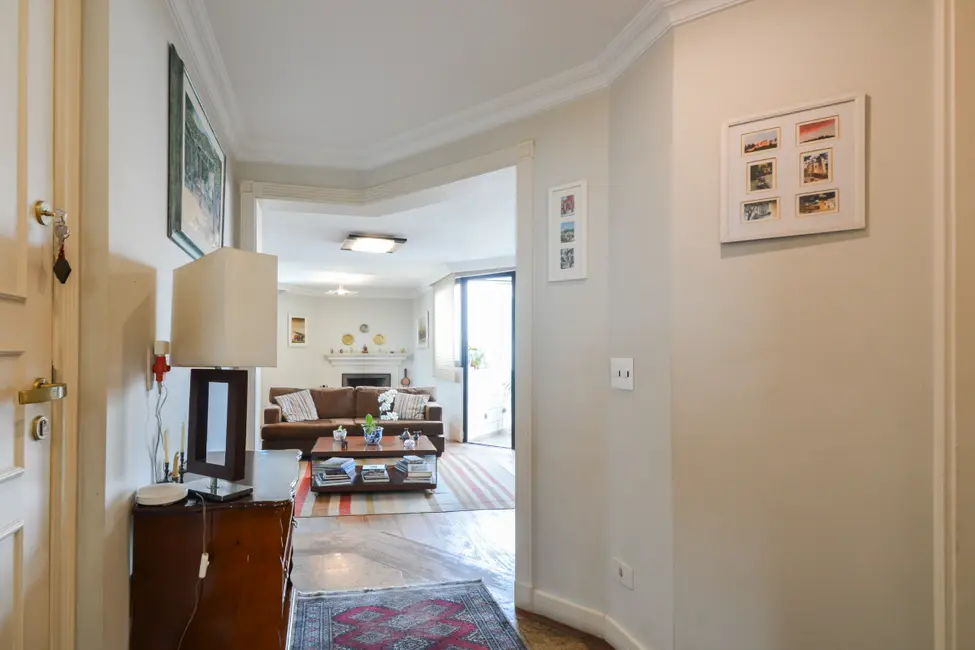 Apartamento com 3 quartos à venda, 202m2 em Moema, São Paulo - SP - imagem 3 Foto 3 de Apartamento com 3 quartos à venda, 202m2 em Moema, São Paulo - SP