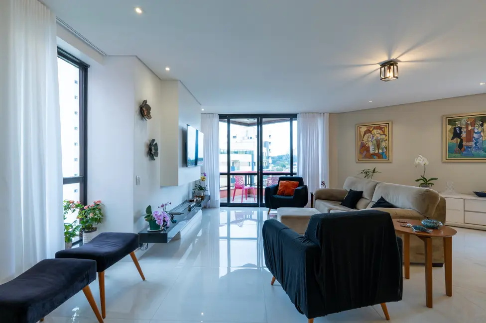 Foto 5 de Apartamento com 4 quartos à venda, 157m2 em Vila Suzana, São Paulo - SP
