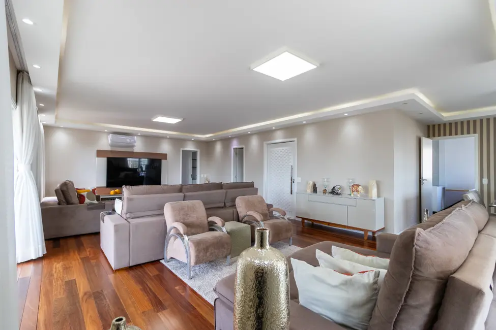 Foto 4 de Apartamento com 4 quartos à venda em Vila Sofia, São Paulo - SP