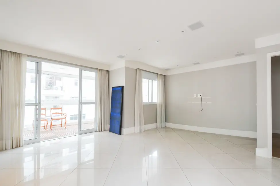 Foto 2 de Apartamento com 3 quartos à venda, 124m2 em Vila Uberabinha, São Paulo - SP