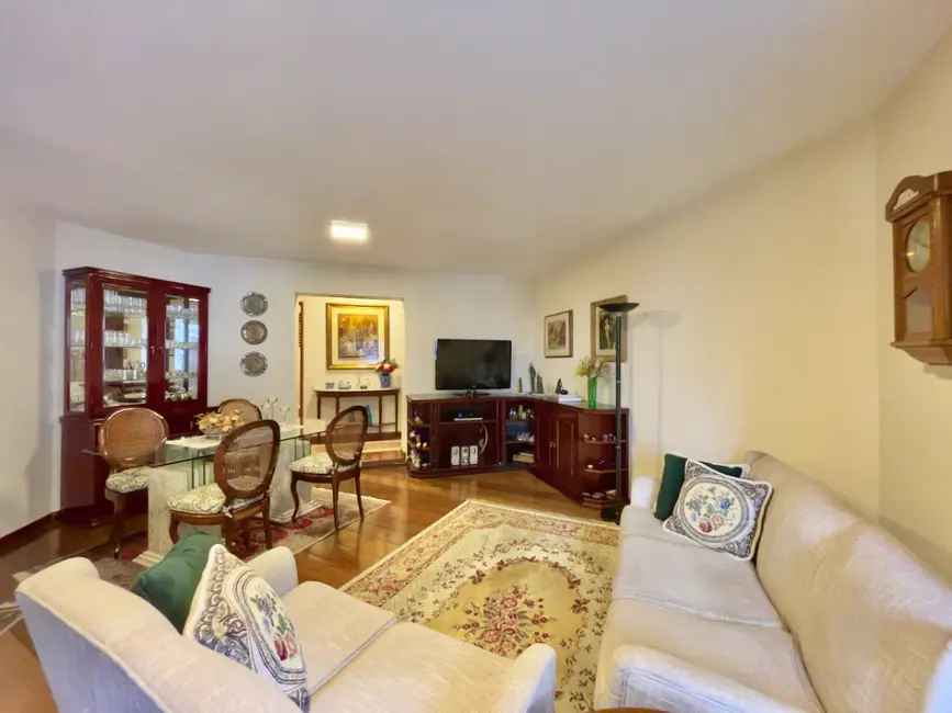 Apartamento com 4 quartos à venda, 142m2 em Moema, São Paulo - SP - imagem 7 Foto 7 de Apartamento com 4 quartos à venda, 142m2 em Moema, São Paulo - SP