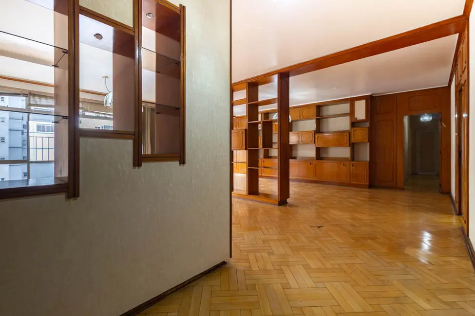 Foto 3 de Apartamento com 3 quartos à venda, 220m2 em Higienópolis, São Paulo - SP