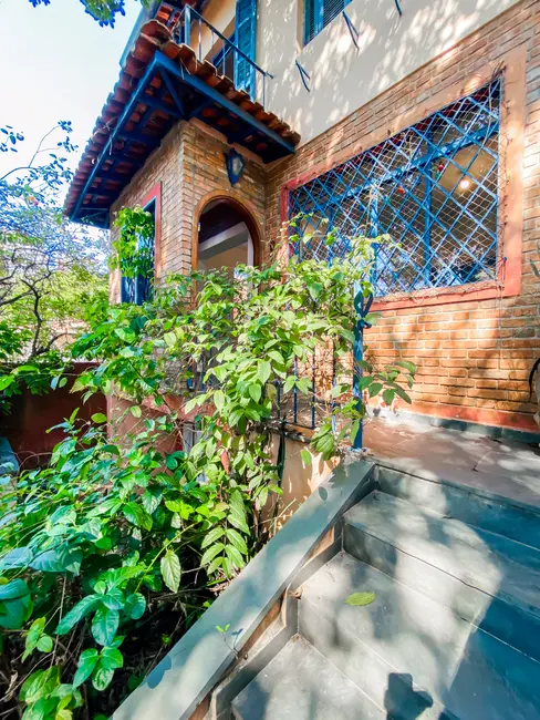 Foto 2 de Casa com 2 quartos à venda, 150m2 em Campo Belo, São Paulo - SP