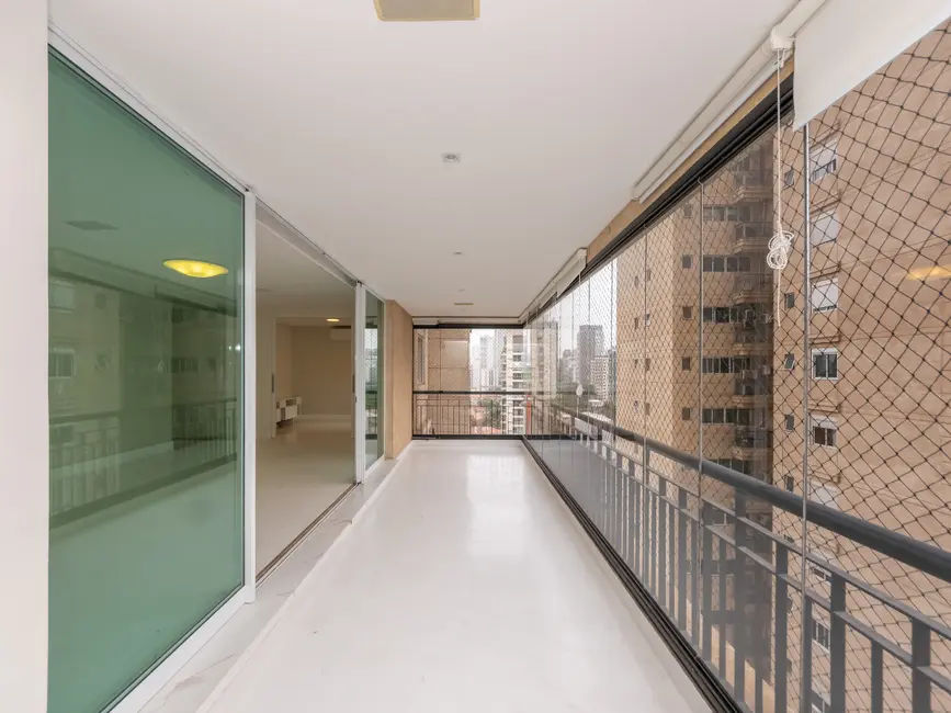 Apartamento com 3 quartos à venda, 167m2 em São Paulo - SP - imagem 8 Foto 8 de Apartamento com 3 quartos à venda, 167m2 em São Paulo - SP