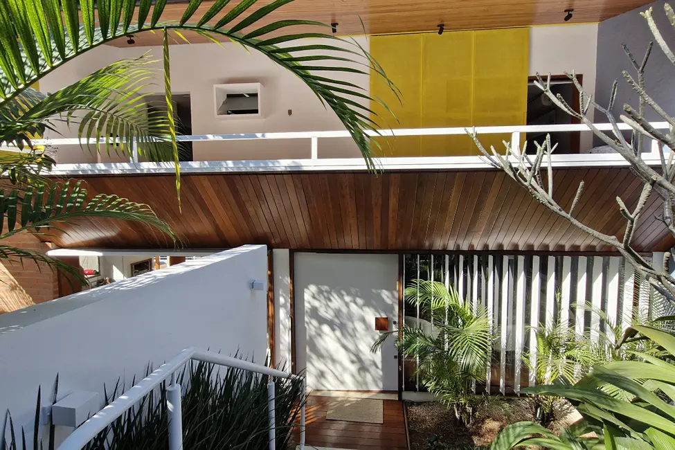 Casa com 3 quartos à venda, 315m2 em Jardim Prudência, São Paulo - SP - imagem 1 Foto 1 de Casa com 3 quartos à venda, 315m2 em Jardim Prudência, São Paulo - SP