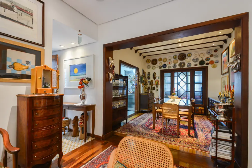 Foto 3 de Casa com 3 quartos à venda, 422m2 em Pacaembu, São Paulo - SP