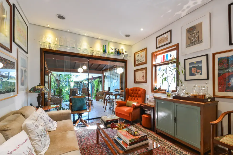 Foto 2 de Casa com 3 quartos à venda, 422m2 em Pacaembu, São Paulo - SP