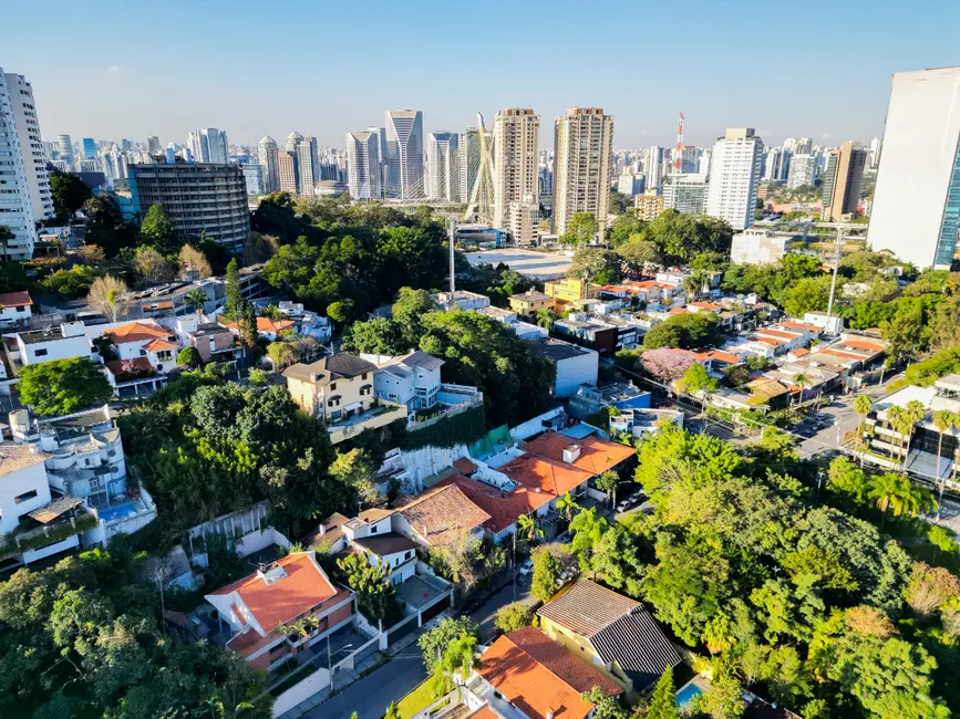 Foto 8 de Casa com 4 quartos à venda, 375m2 em Vila Tramontano, São Paulo - SP
