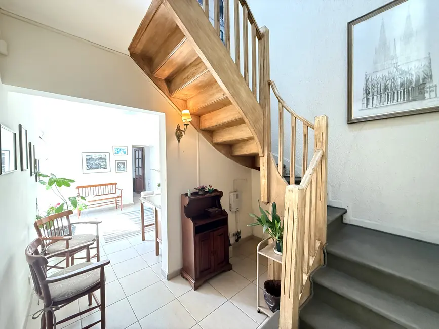 Foto 9 de Sobrado com 9 quartos à venda, 213m2 em Perdizes, São Paulo - SP