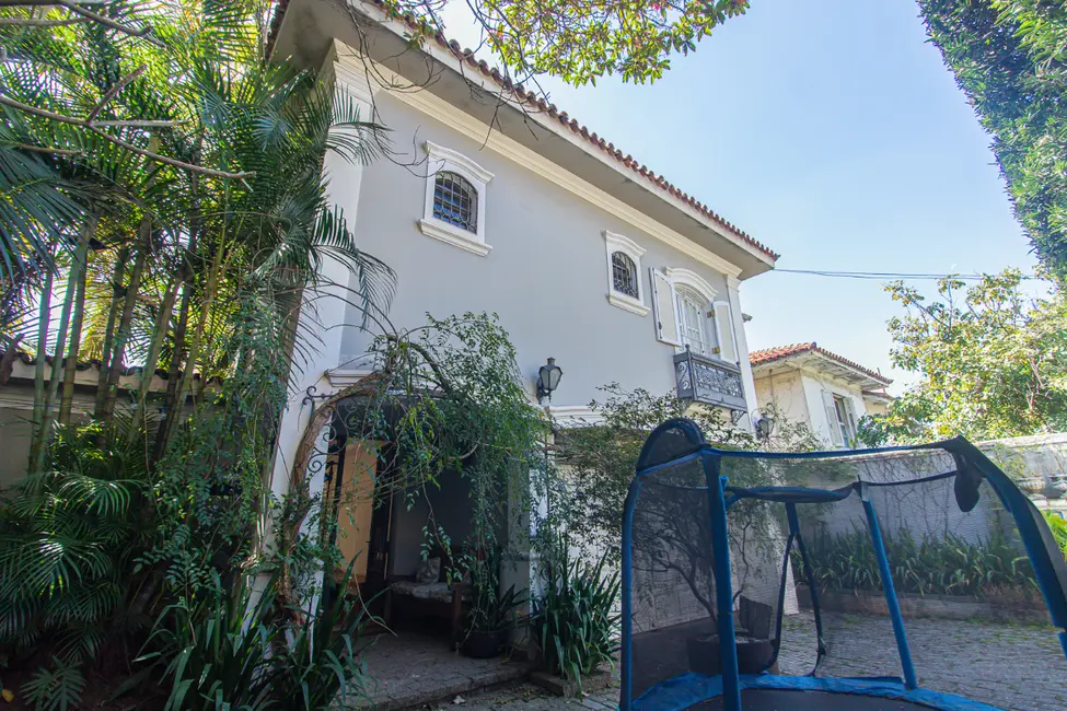 Foto 8 de Casa com 4 quartos à venda, 350m2 em Pacaembu, São Paulo - SP