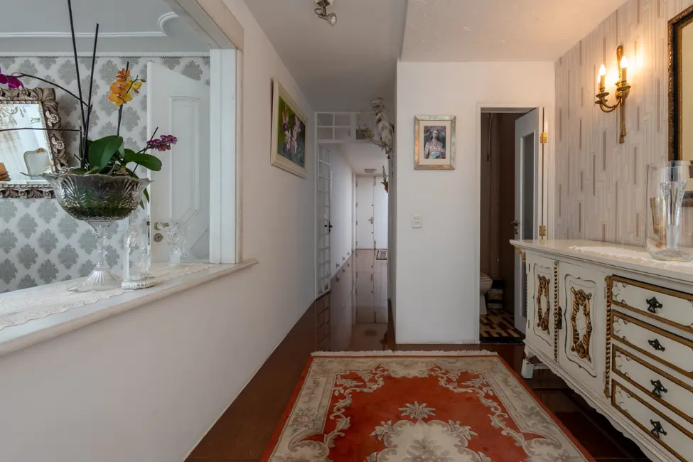 Casa com 4 quartos à venda, 487m2 em Campo Belo, São Paulo - SP - imagem 9 Foto 9 de Casa com 4 quartos à venda, 487m2 em Campo Belo, São Paulo - SP