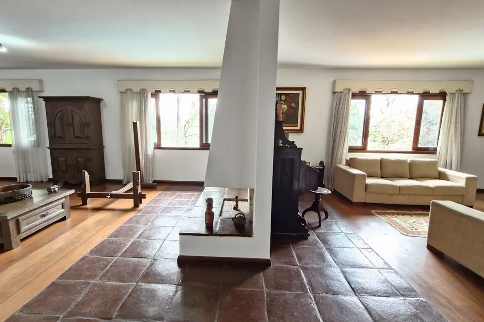 Casa com 4 quartos à venda, 375m2 em Jardim Guedala, São Paulo - SP - imagem 9 Foto 9 de Casa com 4 quartos à venda, 375m2 em Jardim Guedala, São Paulo - SP