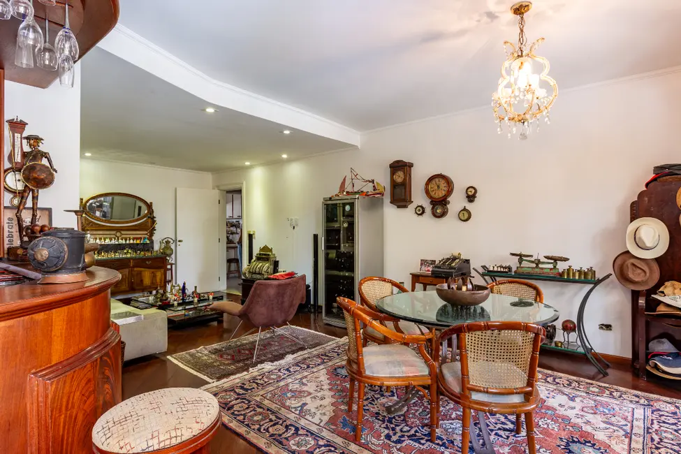 Apartamento com 3 quartos para alugar, 141m2 em Vila Nova Conceição, São Paulo - SP - imagem 4 Foto 4 de Apartamento com 3 quartos para alugar, 141m2 em Vila Nova Conceição, São Paulo - SP