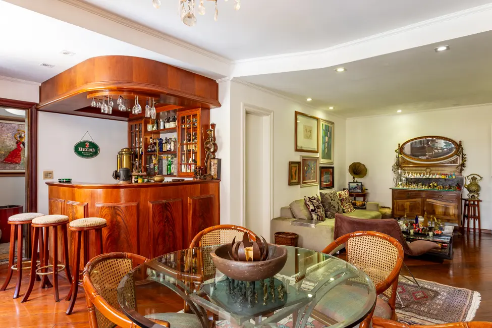 Apartamento com 3 quartos para alugar, 141m2 em Vila Nova Conceição, São Paulo - SP - imagem 3 Foto 3 de Apartamento com 3 quartos para alugar, 141m2 em Vila Nova Conceição, São Paulo - SP