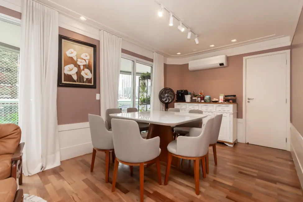 Foto 6 de Apartamento com 4 quartos à venda, 178m2 em Vila Mariana, São Paulo - SP