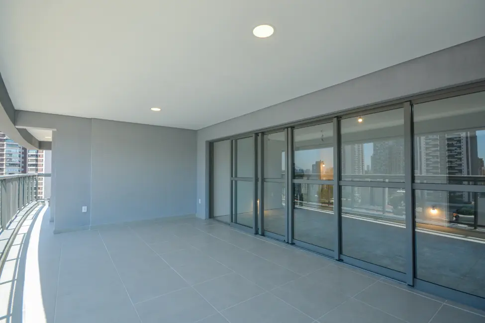 Foto 4 de Apartamento com 3 quartos à venda, 142m2 em São Paulo - SP