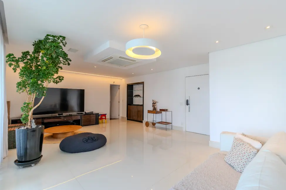 Foto 2 de Apartamento com 4 quartos à venda, 194m2 em Campo Belo, São Paulo - SP