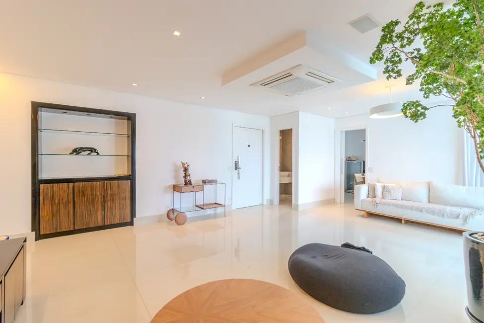 Foto 3 de Apartamento com 4 quartos à venda, 194m2 em Campo Belo, São Paulo - SP