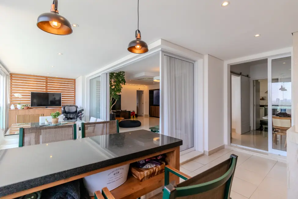 Foto 9 de Apartamento com 4 quartos à venda, 194m2 em Campo Belo, São Paulo - SP