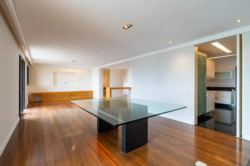 Apartamento com 3 quartos à venda, 192m2 em São Paulo - SP - imagem 5 Foto 5 de Apartamento com 3 quartos à venda, 192m2 em São Paulo - SP