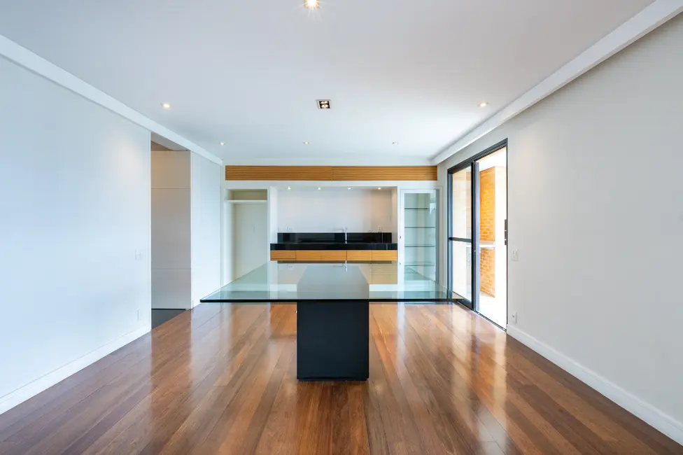 Apartamento com 3 quartos à venda, 192m2 em São Paulo - SP - imagem 4 Foto 4 de Apartamento com 3 quartos à venda, 192m2 em São Paulo - SP
