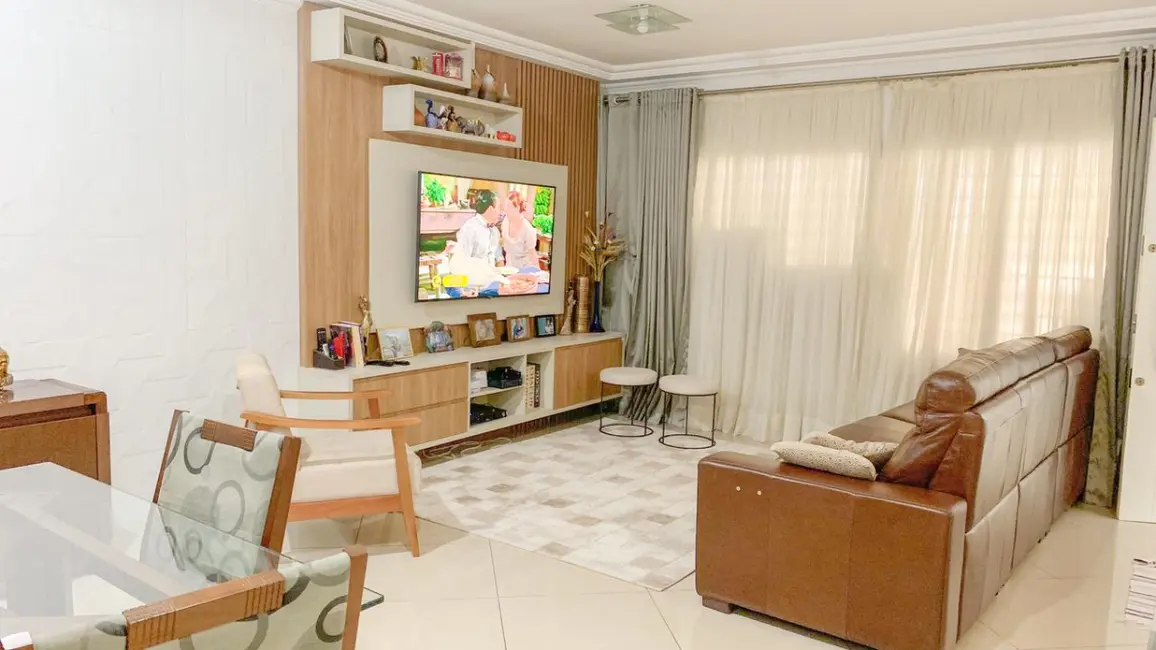 Foto 1 de Casa com 5 quartos à venda, 313m2 em Santa Teresinha, São Paulo - SP