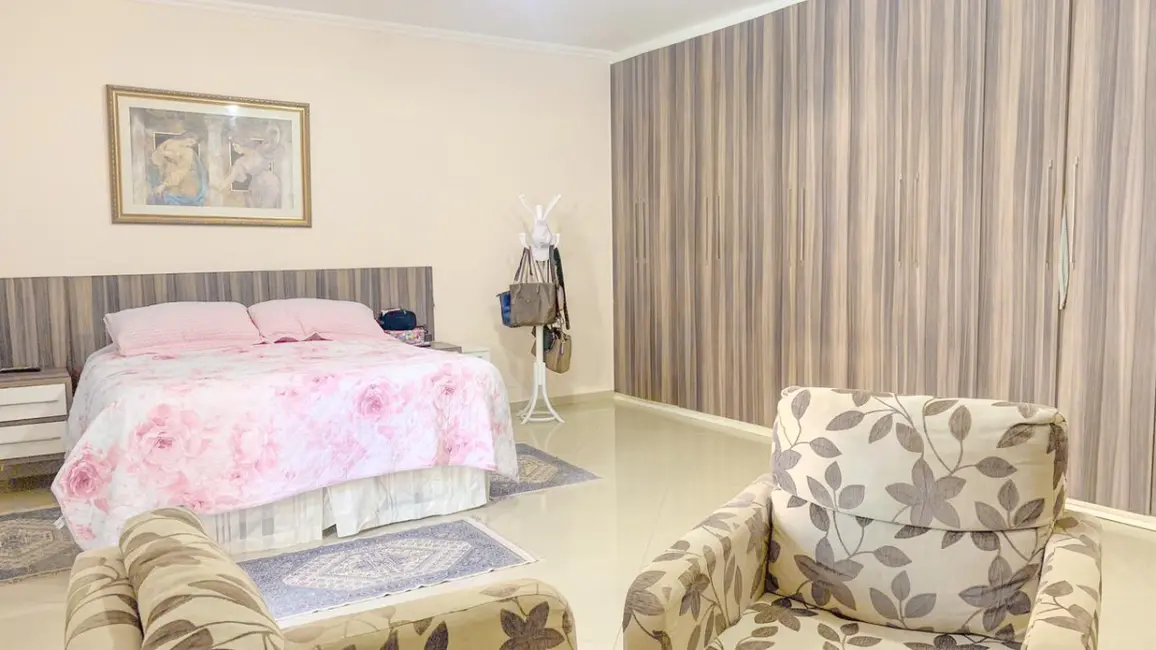 Foto 7 de Casa com 5 quartos à venda, 313m2 em Santa Teresinha, São Paulo - SP