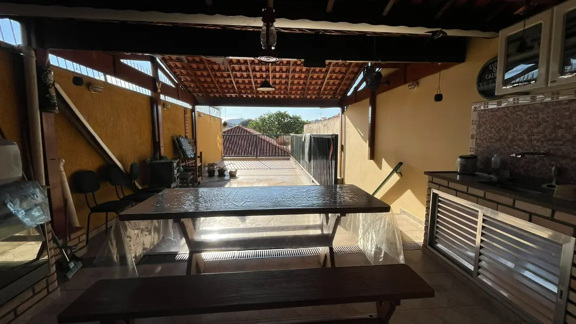 Sobrado com 4 quartos à venda, 196m2 em Chácara Inglesa, São Paulo - SP - imagem 4 Foto 4 de Sobrado com 4 quartos à venda, 196m2 em Chácara Inglesa, São Paulo - SP