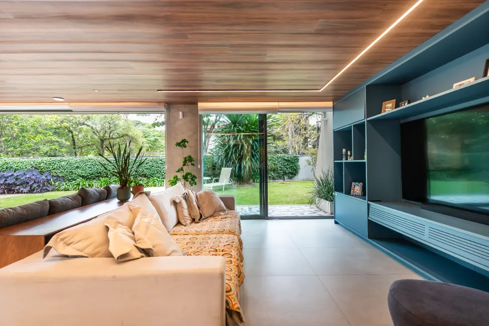 Casa com 5 quartos à venda, 377m2 em Pinheiros, São Paulo - SP - imagem 7 Foto 7 de Casa com 5 quartos à venda, 377m2 em Pinheiros, São Paulo - SP