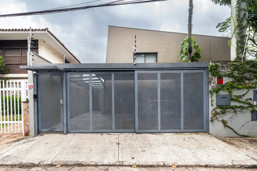 Casa com 5 quartos à venda, 377m2 em Pinheiros, São Paulo - SP - imagem 2 Foto 2 de Casa com 5 quartos à venda, 377m2 em Pinheiros, São Paulo - SP