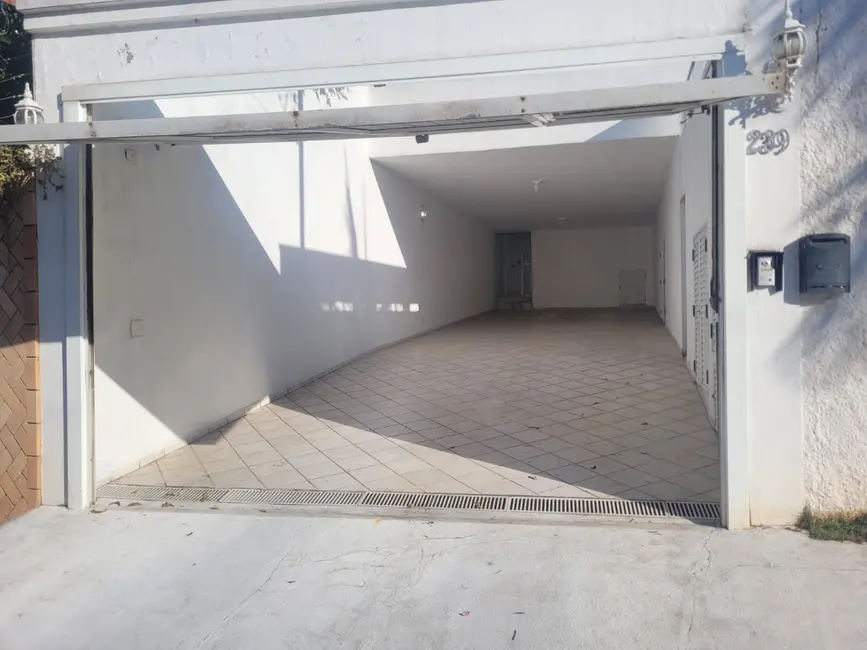 Foto 2 de Casa com 3 quartos à venda, 327m2 em Parque dos Príncipes, São Paulo - SP