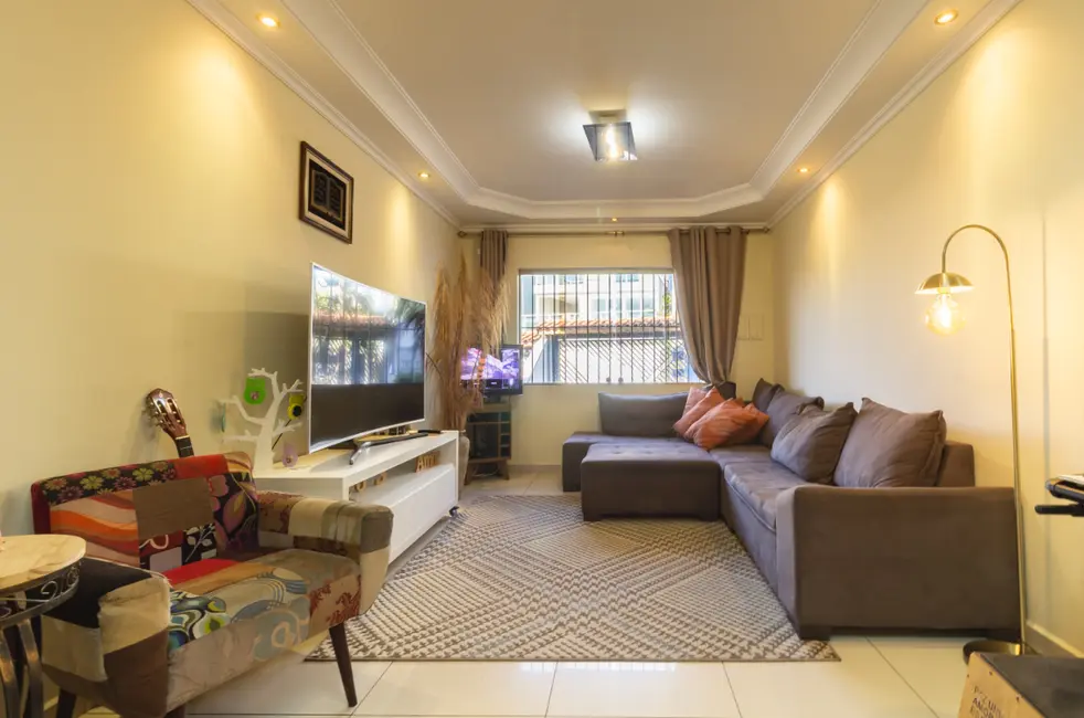 Foto 2 de Casa com 3 quartos à venda, 166m2 em Parque São Domingos, São Paulo - SP