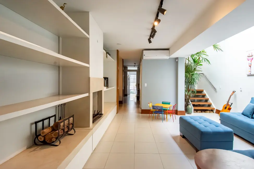 Sobrado com 3 quartos à venda, 220m2 em São Paulo - SP - imagem 2 Foto 2 de Sobrado com 3 quartos à venda, 220m2 em São Paulo - SP