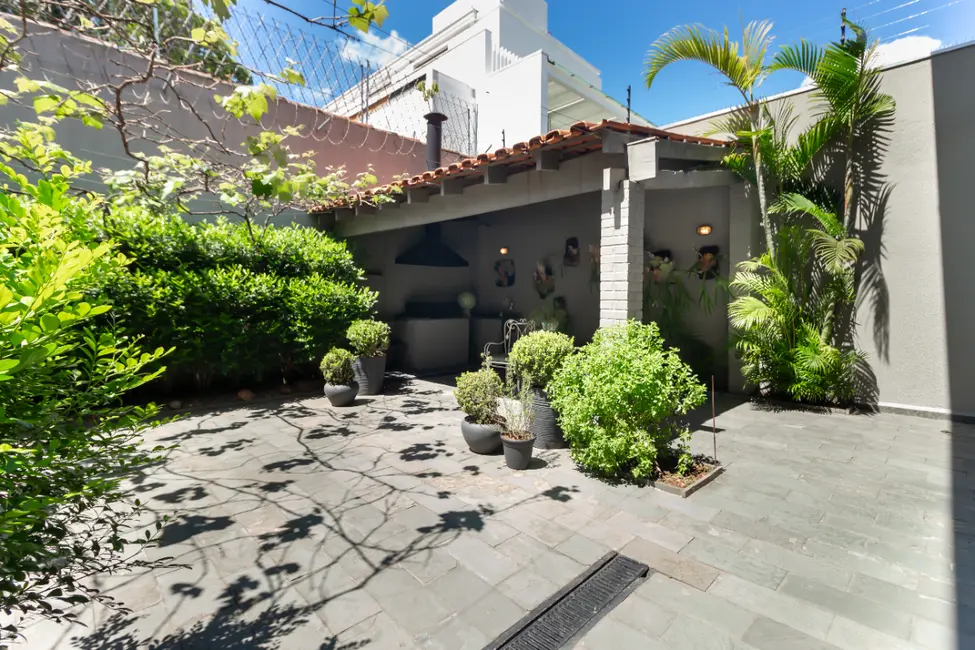 Foto 1 de Casa com 4 quartos à venda, 300m2 em Jardim Paulistano, São Paulo - SP