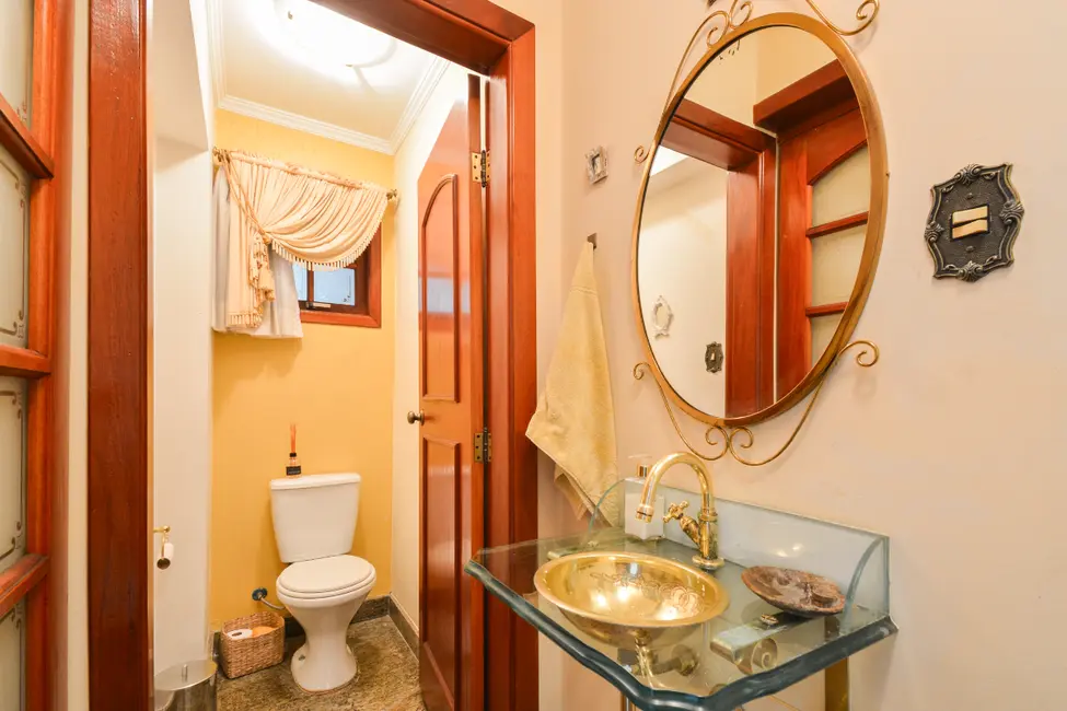 Casa de Condomínio com 3 quartos para alugar, 300m2 em Cambuci, São Paulo - SP - imagem 8 Foto 8 de Casa de Condomínio com 3 quartos para alugar, 300m2 em Cambuci, São Paulo - SP