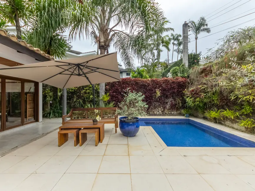 Foto 2 de Casa de Condomínio com 5 quartos à venda, 550m2 em Jardim Vitória Régia, São Paulo - SP