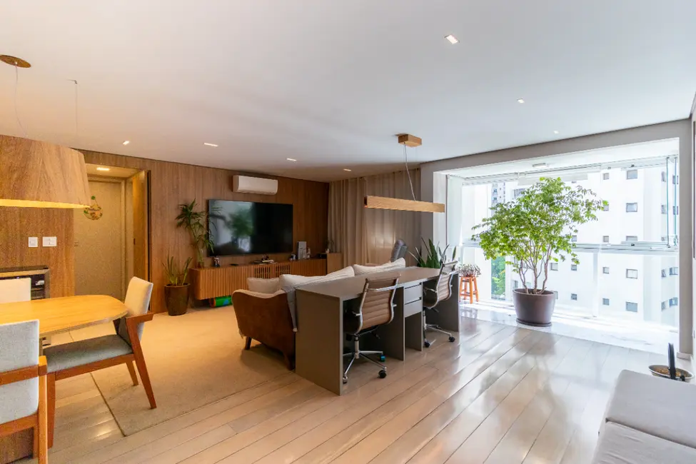 Foto 4 de Apartamento com 2 quartos à venda, 95m2 em Vila Nova Conceição, São Paulo - SP