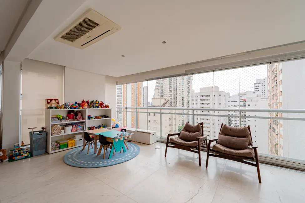 Foto 9 de Apartamento com 3 quartos à venda, 220m2 em Campo Belo, São Paulo - SP