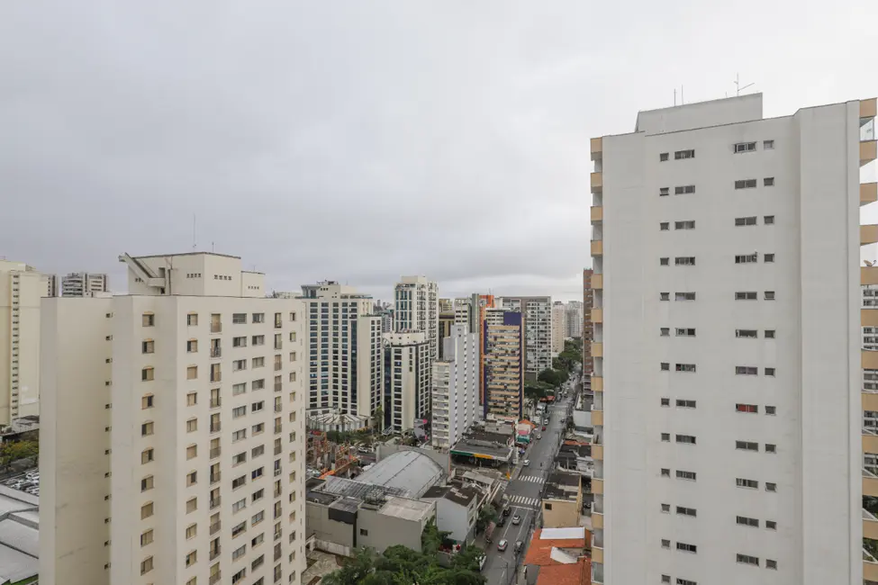 Apartamento com 4 quartos à venda, 200m2 em Moema, São Paulo - SP - imagem 8 Foto 8 de Apartamento com 4 quartos à venda, 200m2 em Moema, São Paulo - SP