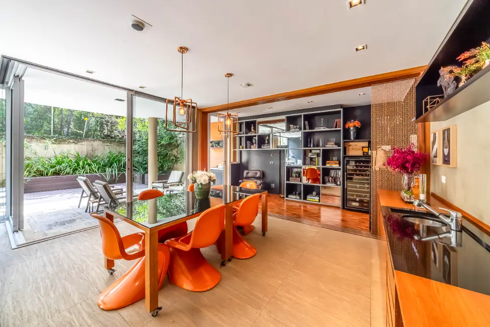 Casa de Condomínio com 4 quartos à venda, 511m2 em Alto de Pinheiros, São Paulo - SP - imagem 9 Foto 9 de Casa de Condomínio com 4 quartos à venda, 511m2 em Alto de Pinheiros, São Paulo - SP