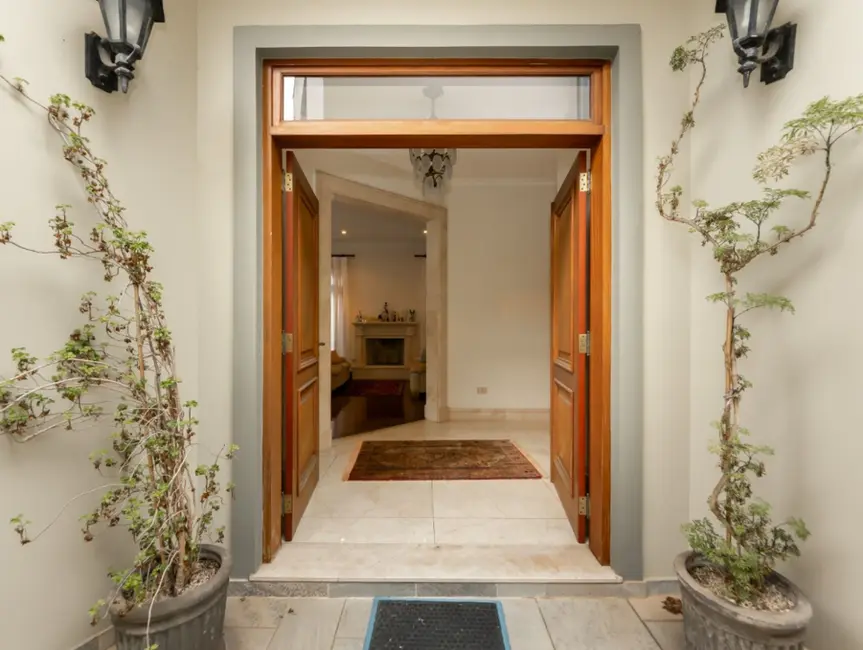 Sobrado com 4 quartos à venda, 600m2 em Morumbi, São Paulo - SP - imagem 2 Foto 2 de Sobrado com 4 quartos à venda, 600m2 em Morumbi, São Paulo - SP