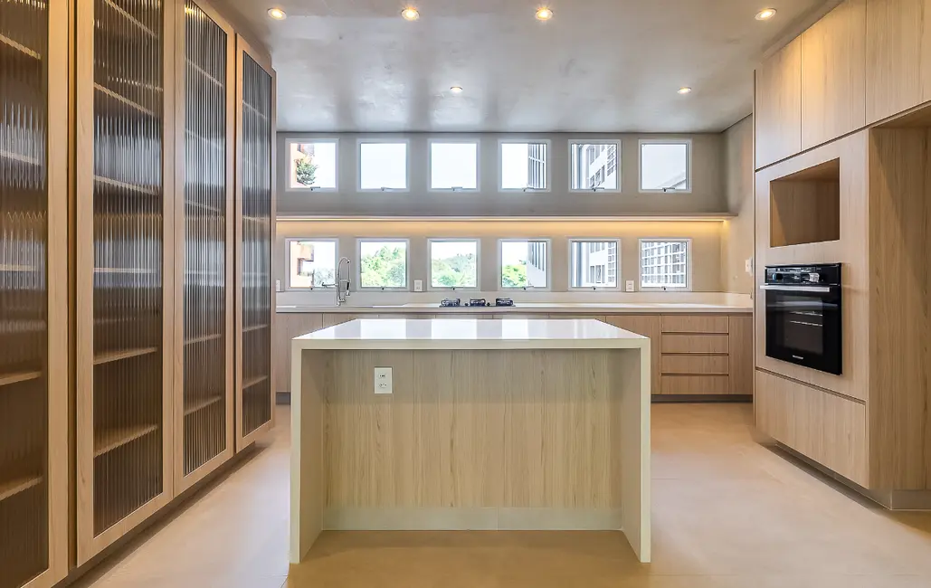 Foto 9 de Apartamento com 3 quartos à venda, 201m2 em Jardins, São Paulo - SP