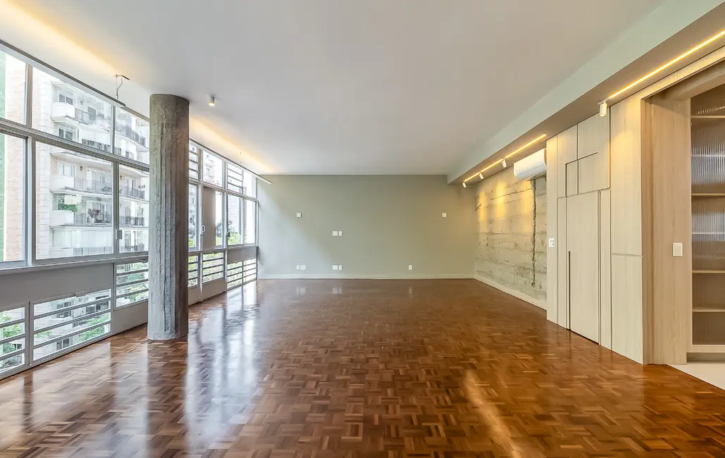 Foto 3 de Apartamento com 3 quartos à venda, 201m2 em Jardins, São Paulo - SP