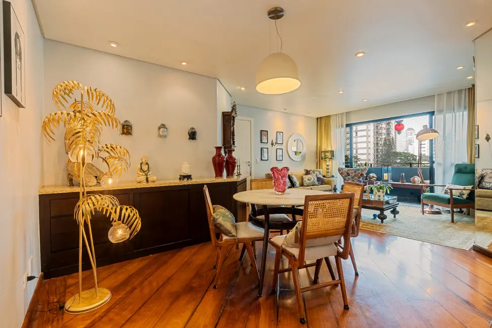 Foto 5 de Apartamento com 4 quartos à venda, 141m2 em Moema, São Paulo - SP