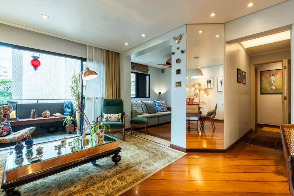 Foto 2 de Apartamento com 4 quartos à venda, 141m2 em Moema, São Paulo - SP