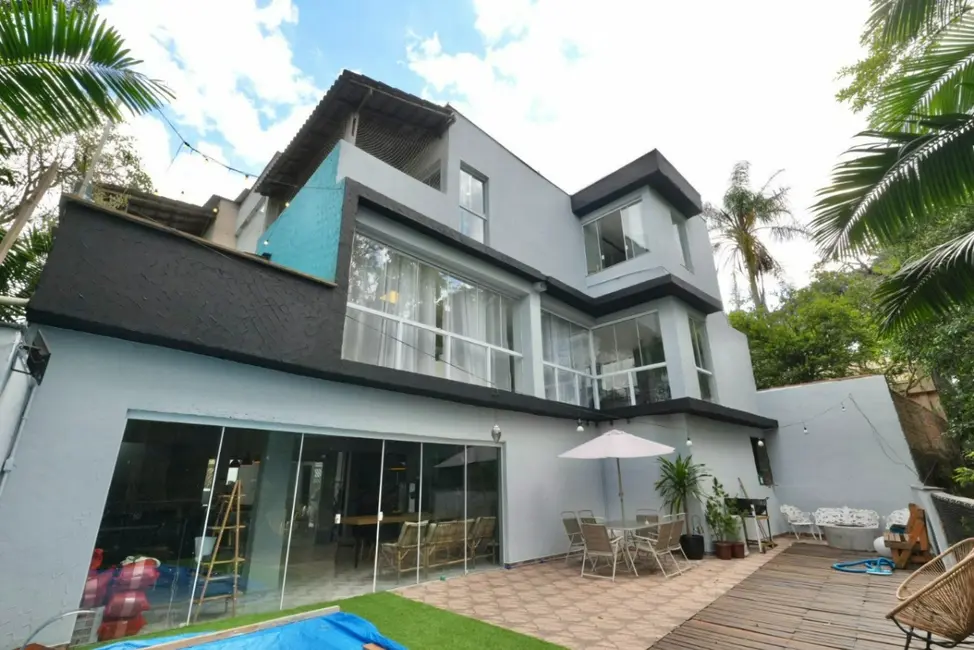 Casa de Condomínio com 3 quartos à venda, 580m2 em Vila Irmãos Arnoni, São Paulo - SP - imagem 1 Foto 1 de Casa de Condomínio com 3 quartos à venda, 580m2 em Vila Irmãos Arnoni, São Paulo - SP