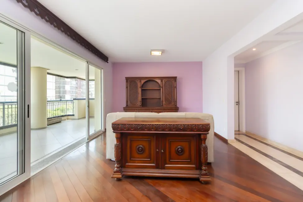 Apartamento com 4 quartos à venda, 214m2 em Sumaré, São Paulo - SP - imagem 9 Foto 9 de Apartamento com 4 quartos à venda, 214m2 em Sumaré, São Paulo - SP