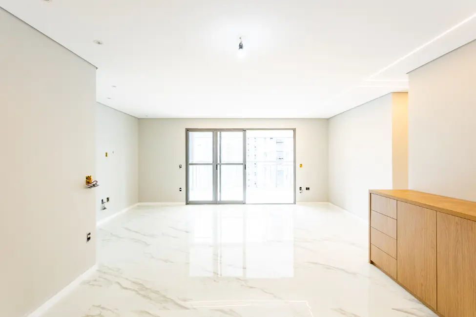 Apartamento com 4 quartos à venda, 132m2 em City América, São Paulo - SP - imagem 3 Foto 3 de Apartamento com 4 quartos à venda, 132m2 em City América, São Paulo - SP