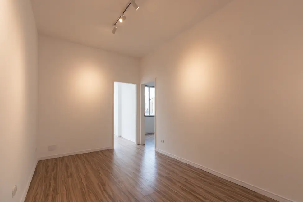 Foto 2 de Apartamento com 2 quartos à venda, 71m2 em Liberdade, São Paulo - SP